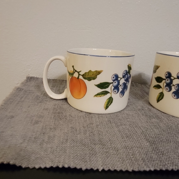 ESSENCE SUP MUG BY TABLETOPS SET OF 3 - Picture 7 of 15